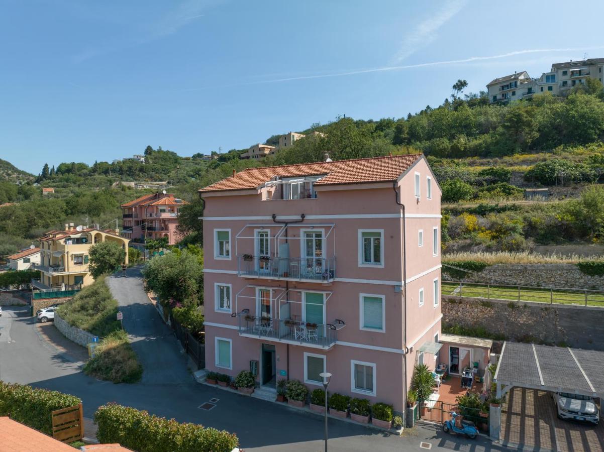 Appartamento Melograno "A Casa Felice" Pietra Ligure Kültér fotó
